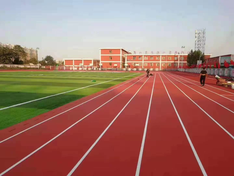 塑膠跑道