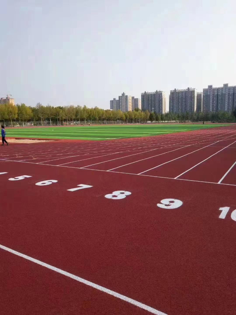 塑膠跑道
